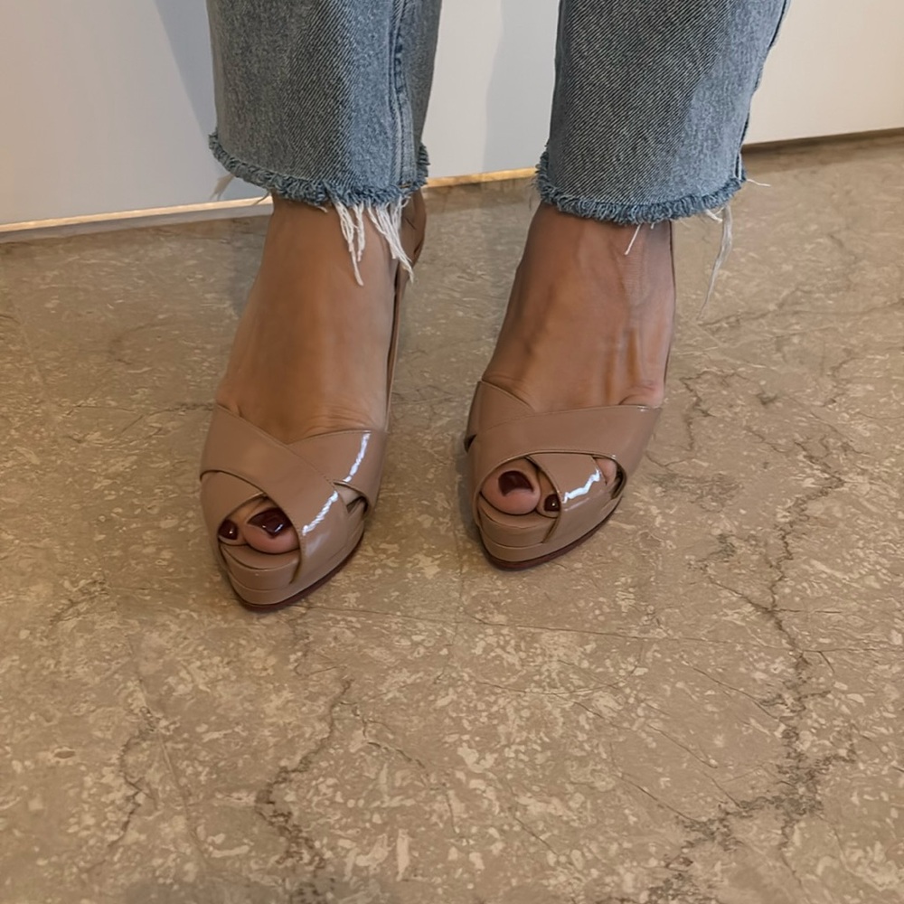 Christian Louboutin Peep-toe Slingback